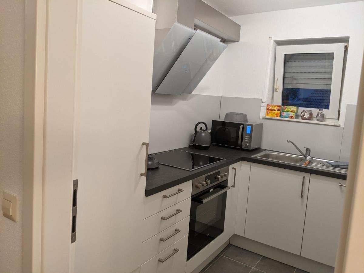 Cozy Apartment With Parking Garage Near Outlet Metzingen  Bagian luar foto