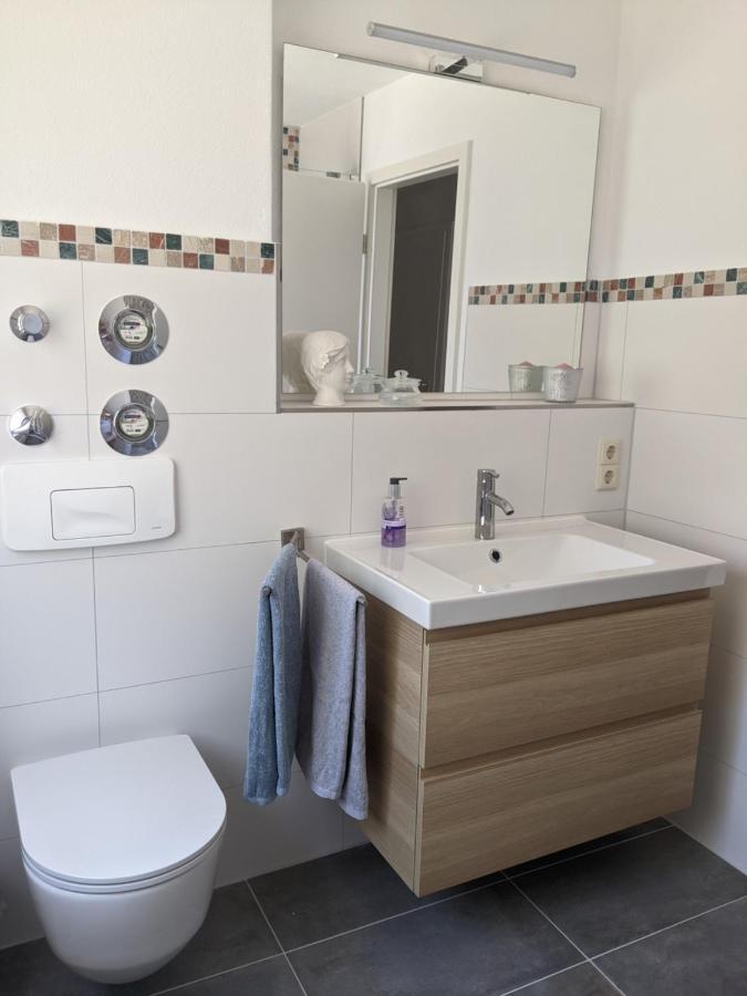 Cozy Apartment With Parking Garage Near Outlet Metzingen  Bagian luar foto