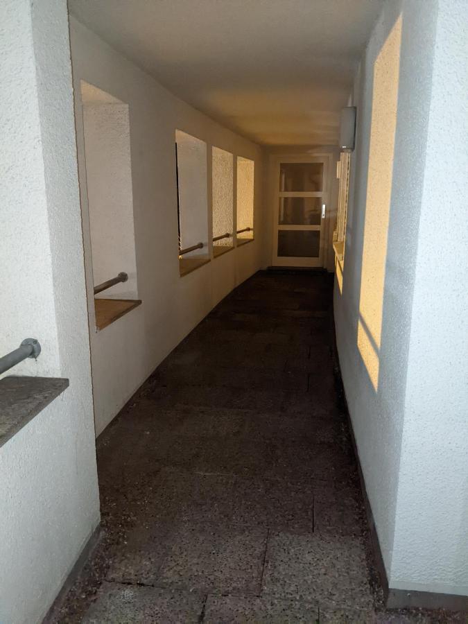 Cozy Apartment With Parking Garage Near Outlet Metzingen  Bagian luar foto